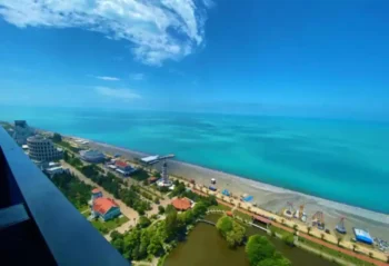 إطلالة بحرية من Batumi Sea View Aparthotel Panorama في باتومي، أحد أفضل خيارات الإقامة الاقتصادية بإطلالة على البحر.