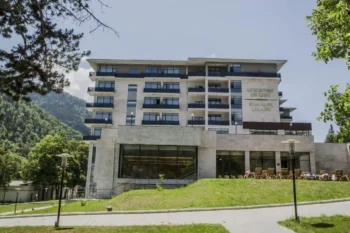 فندق Borjomi Likani Health & Spa Centre في بورجومي جورجيا